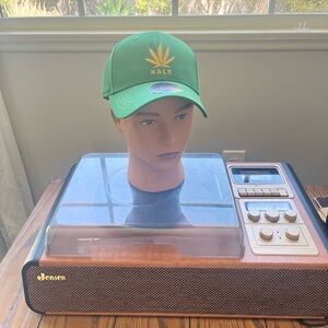 Men’s hat with Green Kale